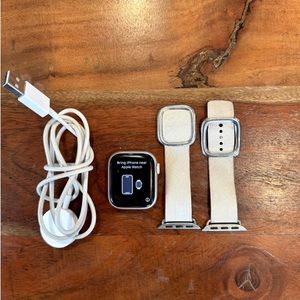Apple Watch Series 7 Cellular- 41mm Aluminum Case with White Band S/M (Unlocked)